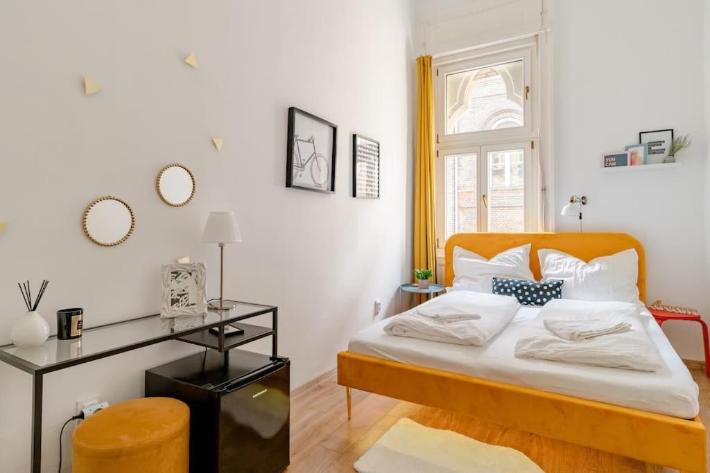 Lovely Flat In The Heart Of Budapeszt
