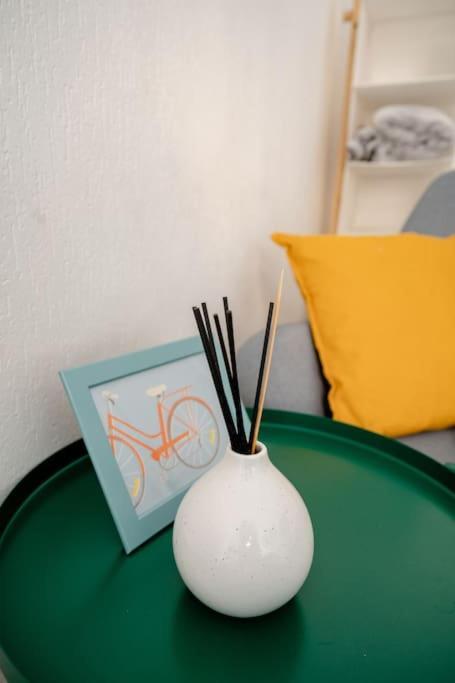 Apartament Lovely Flat In The Heart Of