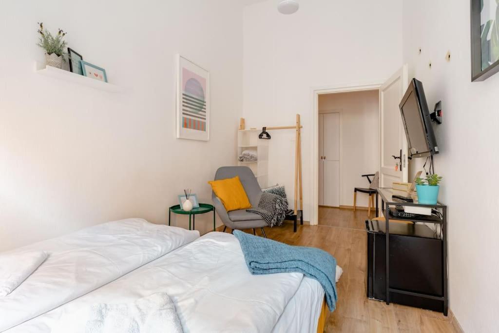 Apartment Lovely Flat In The Heart Of *